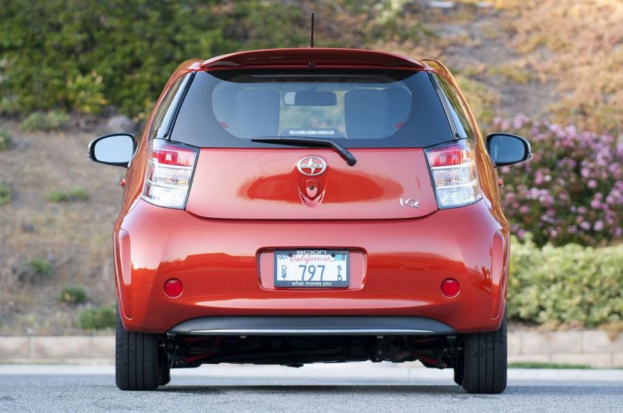  Scion iQ 2012 года  (фото 4 из 128)